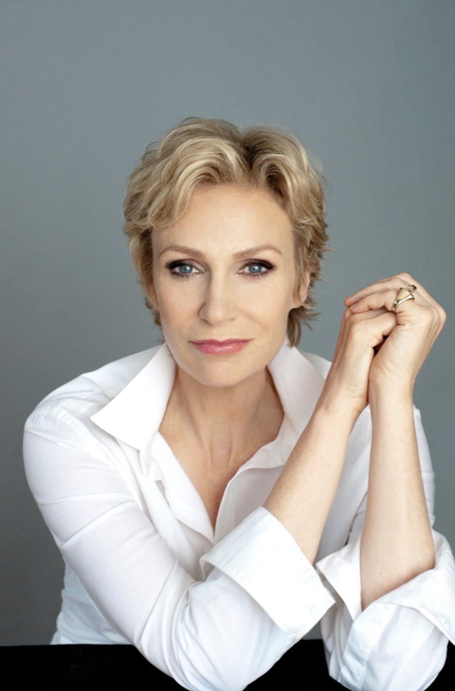 Jane Lynch: Ridgefield Playhouse December 2 in, “A Swinging Little Christmas” By Eileen Shapiro Jane Lynch: Ridgefield Playhouse December 2 in, “A Swinging Little Christmas” By Eileen Shapiro